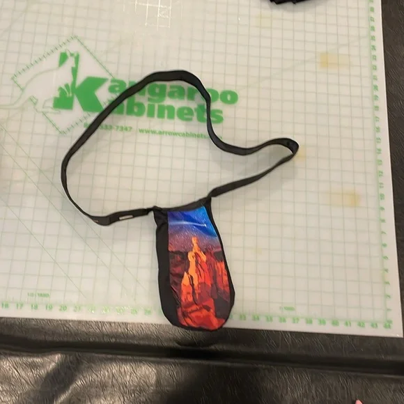 Bryce Canyon water bottle holder - Picture 2 of 3